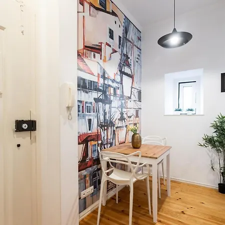 Flh Bica Charming Flat Lisbon